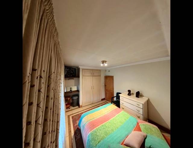 4 BEDROOM HOUSE FOR SALE IN NORKEM PARK